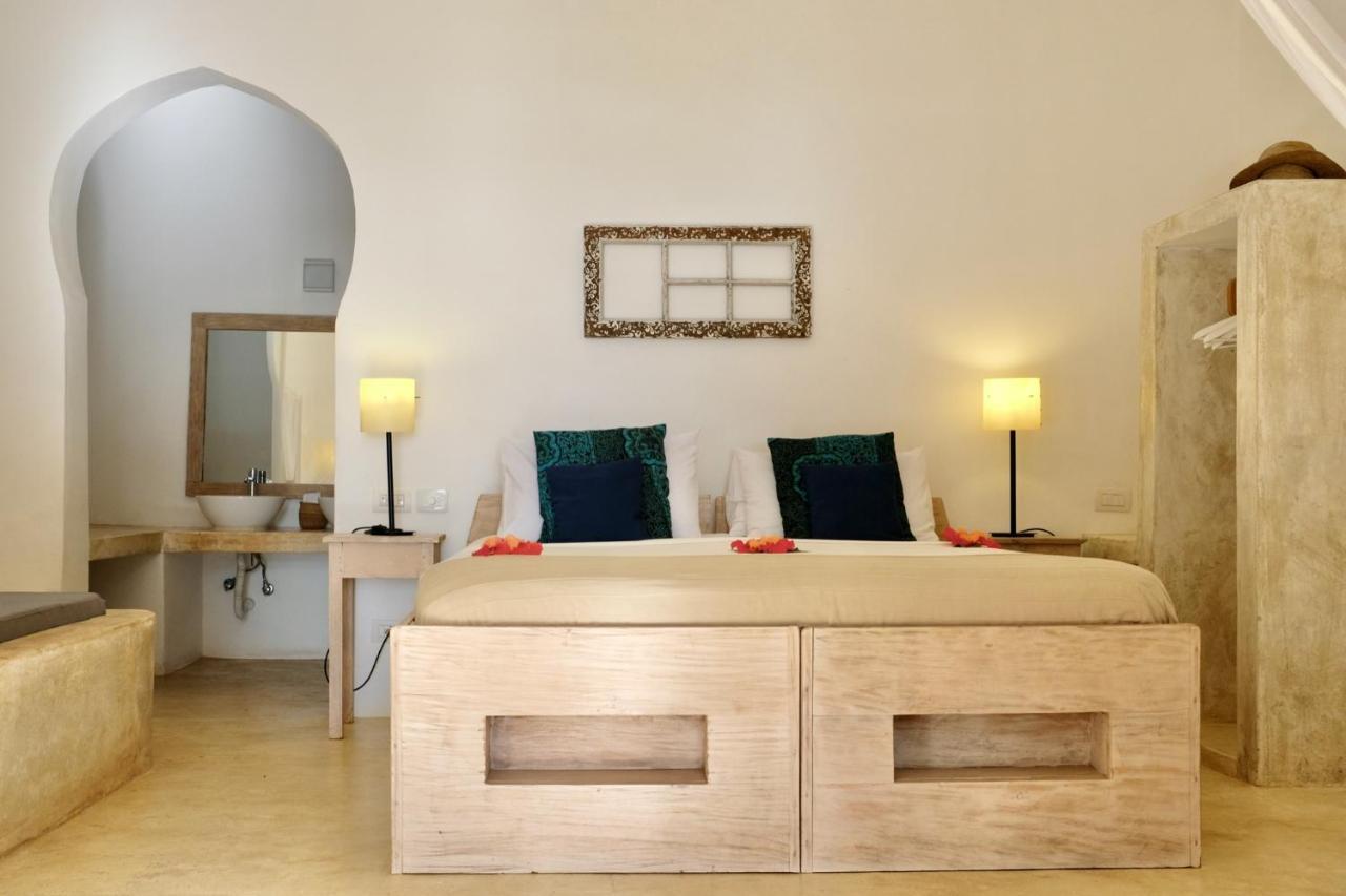 Sharazad Boutique Hotel Джамбиани Экстерьер фото