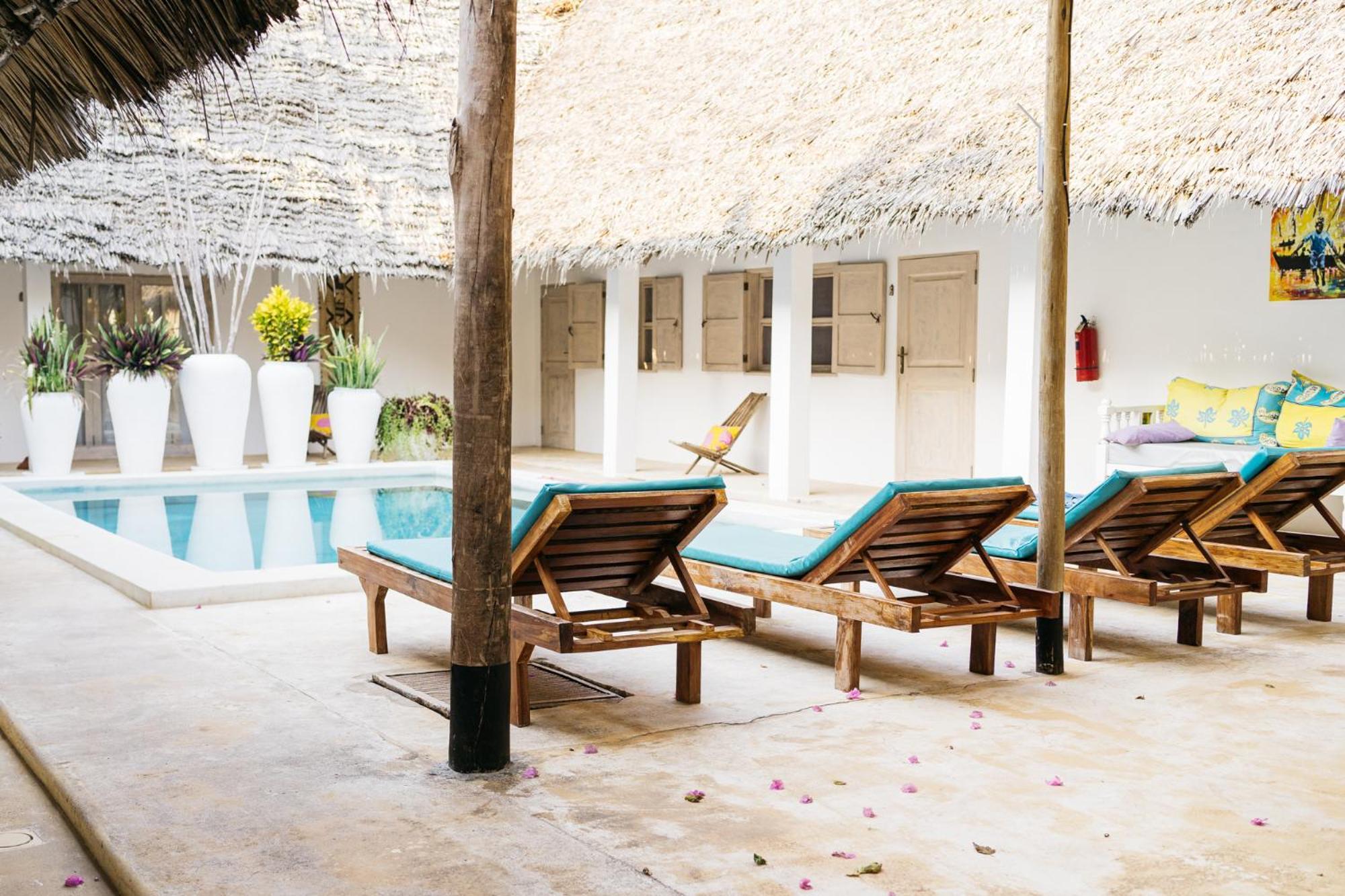Sharazad Boutique Hotel Джамбиани Экстерьер фото