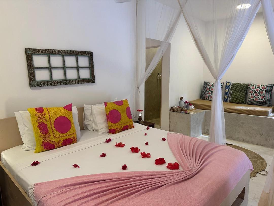 Sharazad Boutique Hotel Джамбиани Экстерьер фото