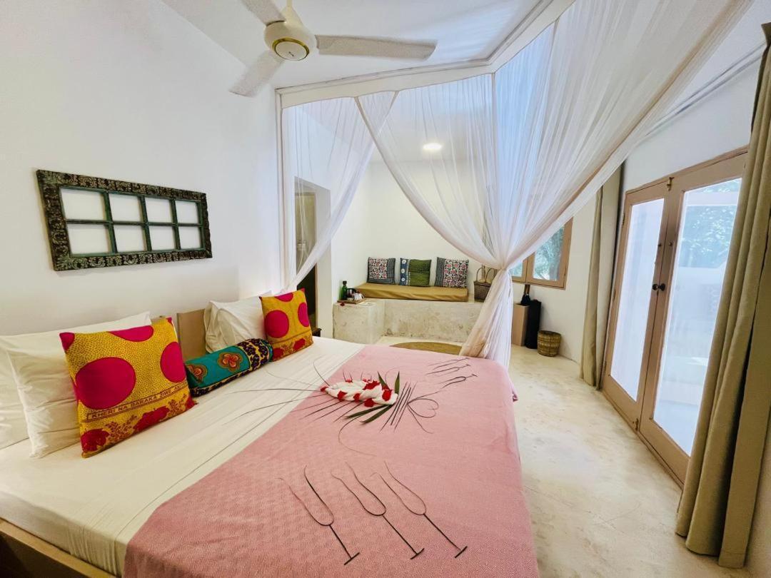 Sharazad Boutique Hotel Джамбиани Экстерьер фото